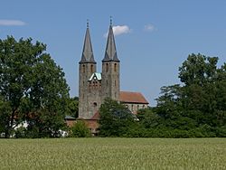 Klosterkirche Hillersleben von SudWesten gesehen 2014-07