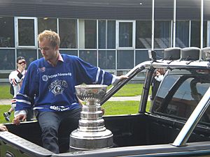 Niklas Hjalmarsson Stanley Cup