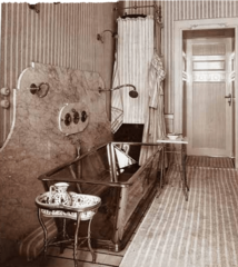 Otto Wagner's glass bathtub