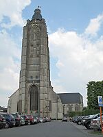Oudenaarde, de Sint Walburgakerk oeg27310 foto8 2013-05-07 15.44