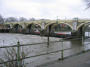 Richmond Lock from Isleworth,Middx looking SE.jpg