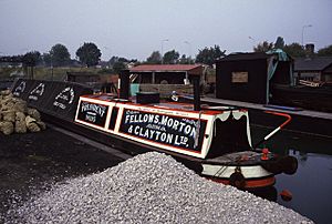 Steam narrowboat President - geograph.org.uk - 679005