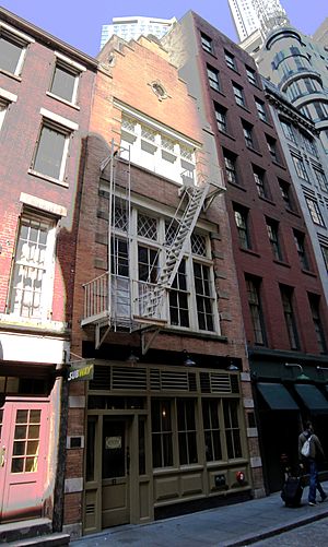 Stone Street NYC panoramic crop