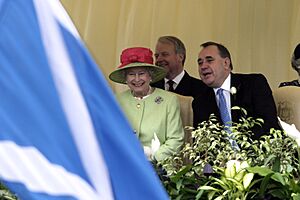 The Queen at the Scottish Parliament (15429095202)