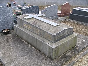 Vémars - Cemetery - François Mauriac