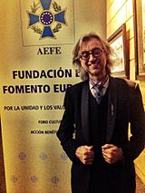 Víctor Amela, premiado con la Gran Cruz de Oto de la AEFE