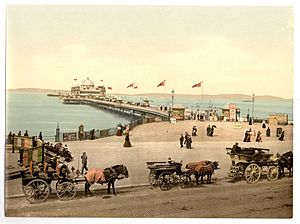 West End Pier, Morecambe, England-LCCN2002697087.jpg