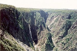 Wollomombi Falls