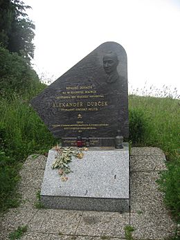 Alexander Dubček, památník poblíž místa nehody