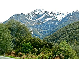 Bridal Veil Falls-Routeburn.JPG