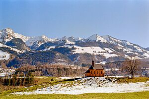 Chapelle Rose "Notre-Dame Auxiliatrice", Villars-sous-Mont, Bas Intyamon, Fribourg, Suisse