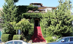 Colonial Apartments, North Van 01