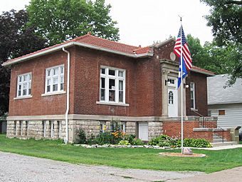 Eldon Carnegie Public Library (Eldon, Iowa).jpg
