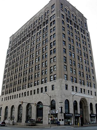 Erie, PA - Trust Building (Renaissance Centre).JPG