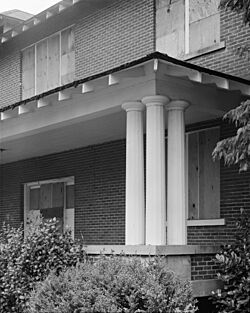 File-5495 Chugath Street - entry porch detail - Chemawa Indian School - Salem Oregon.jpg