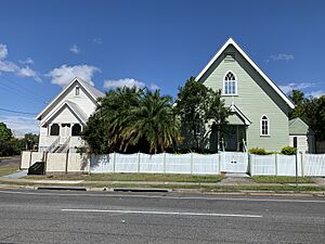 Former Eagle Junction Congregational Church (right) and hall (left), 221 Bonney Avenue, 2020