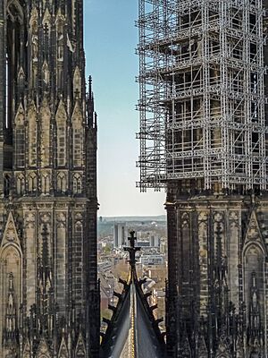 Köln, Dom b