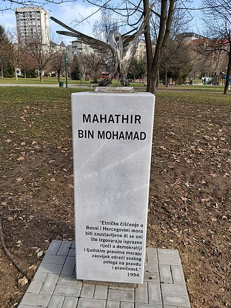 Mahathir Mohamad bust in Sarajevo