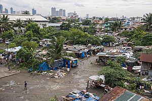 Manila Philippines Slums-in-Manila-01