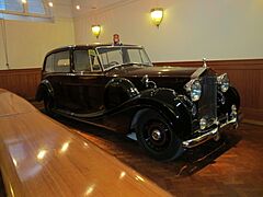 State Limousine, Royal Mews