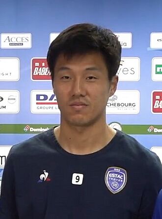 Suk Hyun-jun (2020).jpg
