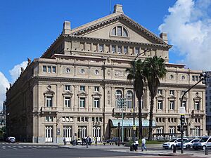 Teatro Colon (16149335130)