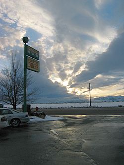 Diner in the entrance of Tremonton at the junction of Interstate 15 and Interstate 84 in Utah