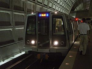 WMATA 5000-Series train at Rosslyn station lower level