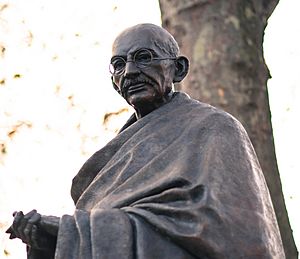 2015-12 Gandhi