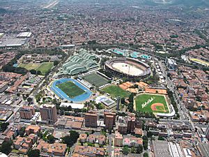 Atanacio girardot antes de la apertura de los juegos