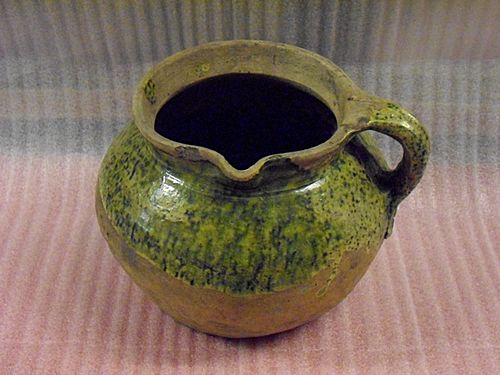 Brandsby-type ware pot YORYM 1992 55