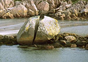 Ffionphort cracked granite boulder