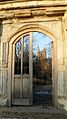 Gateway to Churchyard of Croydon Parish Church - geograph.org.uk - 1215022