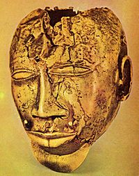 Máscara de oro - tesoro del rey Kofi Kolkalli