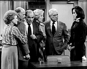 Mary Tyler Moore Show cast last show 1977