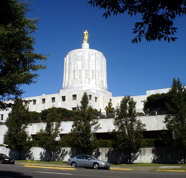 Oregon State Capitol building 2