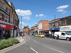 Palmers Green, Green Lanes looking north