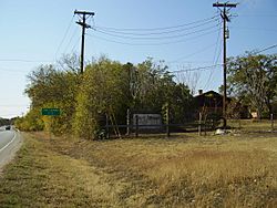 Entrance to San Leanna