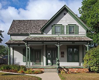 Sinclair Lewis Boyhood Home.jpg