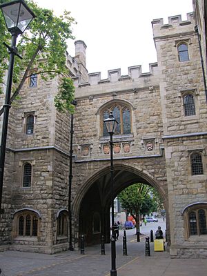 St John's Gate, Clerkenwell - London..jpg