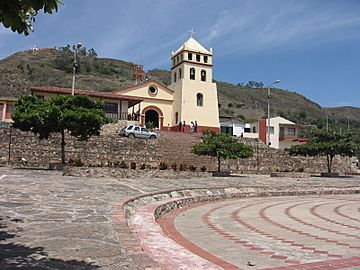 Tipacoque parque iglesia