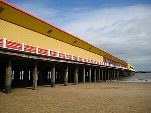 Walton-on-the-Naze, Walton Pier - geograph.org.uk - 1475537
