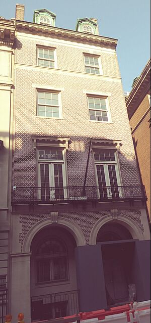 49 East 68th St in Manhattan