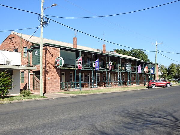AU-NSW-Bourke-Port Bourke Hotel-2021