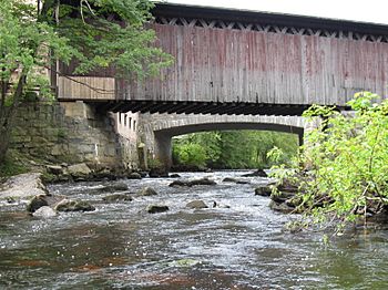Bridges over the Contoocook River in Contoocook, New Hampshire.jpg