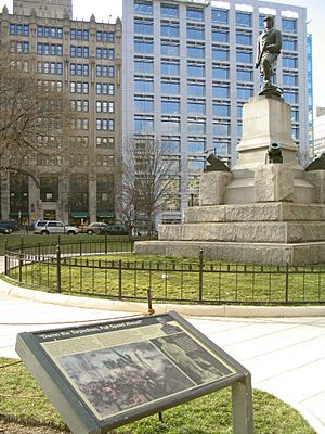 David Farragut statue at Farragut Square
