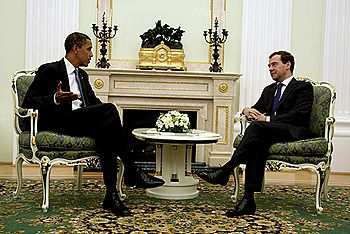 Dmitry Medvedev and Barack Obama 7 July-3