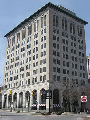 First National Bank and Trust Building in Lima from southeast, closeup