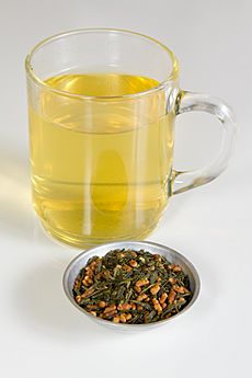 Genmaicha tea brewed and unbrewed