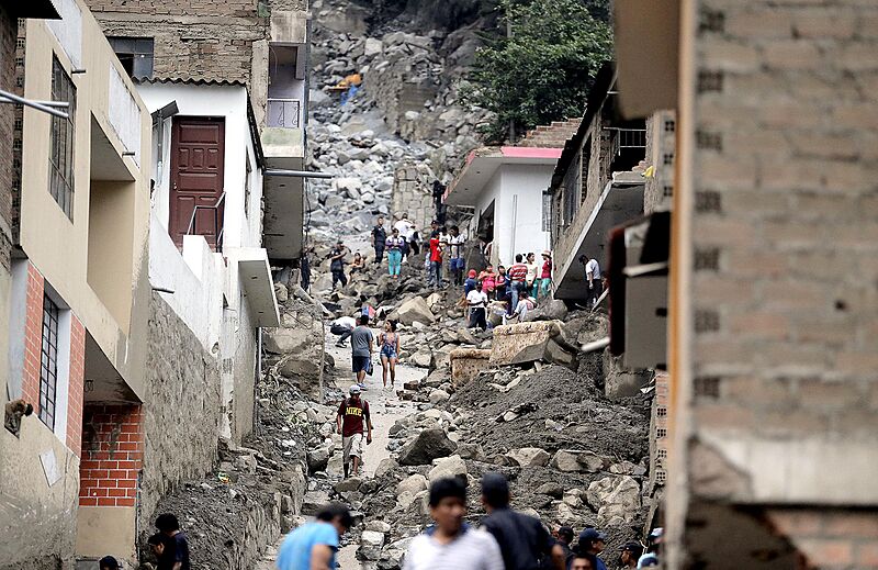 Landslide in Peru 2 (1063)